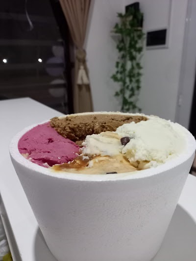 Heladería Frivolezza, helados con 30% de yogurt