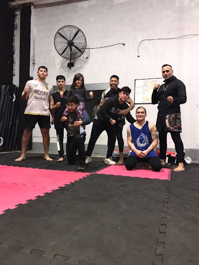 AX TEAM. ESCUELA DE MMA