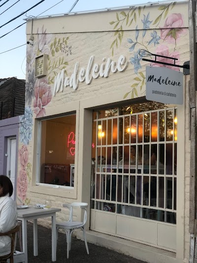 Madeleine Pastelería & Cafetería