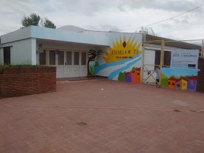 Escuela 73