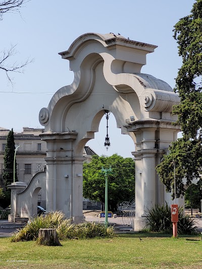 Paseo de la Mujer y Parque de Mayo