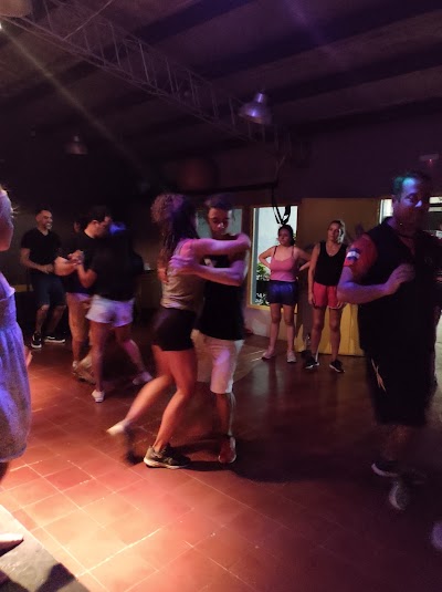 Clases de salsa y bachata