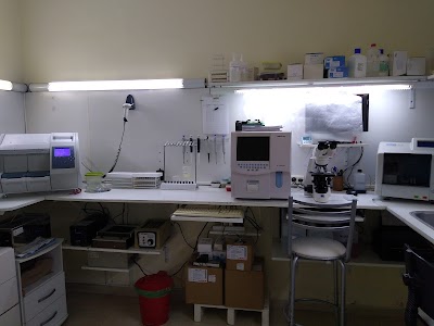 Laboratorio de análisis clínicos y bacteriológicos