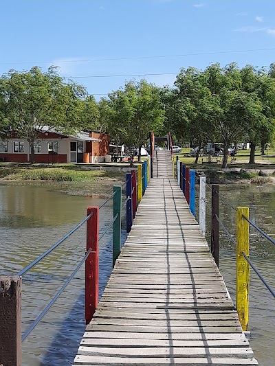 Camping Club de Pesca Y Campo - Amigos del Burro