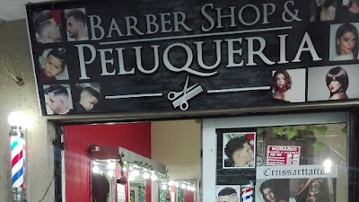 PELUQUERÍA Y BARBERÍA ESTILÓ URBANO