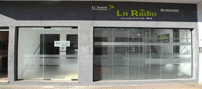 fm La Radio 101.5mhz