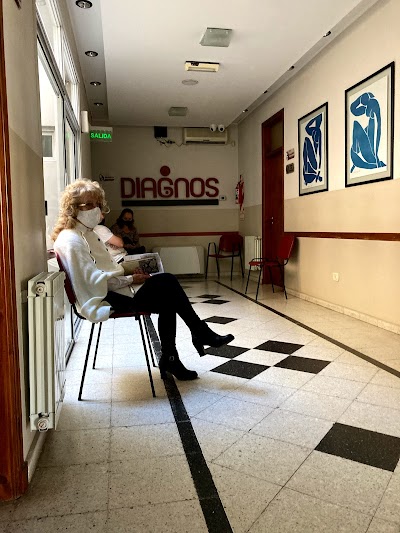 DIAGNOS Centro Médico