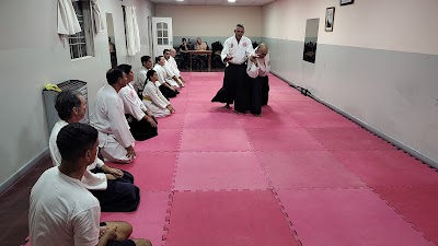 Aikido Dojo Kazoku