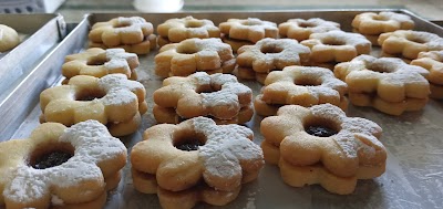 Panadería y Pastelería La Rural