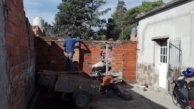 Ampliaciones y construcciones P.L