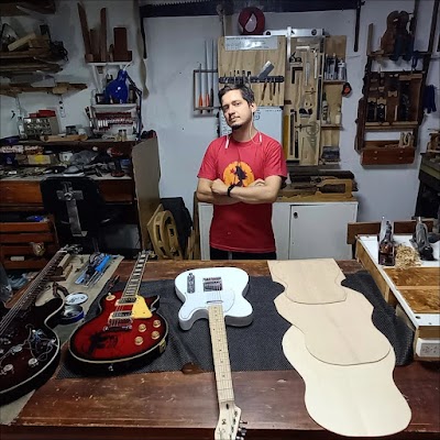 Santiago Castro Luthier | Guitarras | Instrumentos latinoamericanos