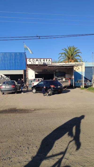 Tyre repair shop BROTHERS