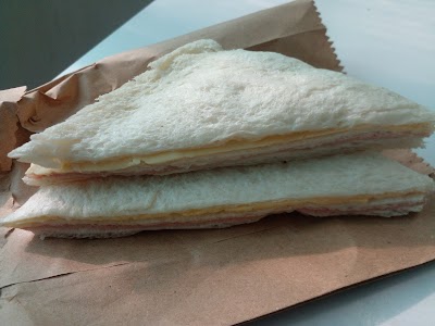 Confitería Panadería La Favorita