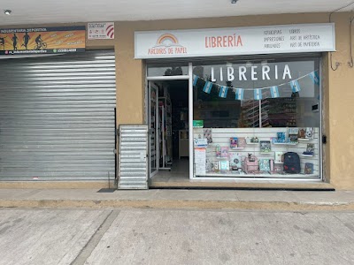 Librería Arcoiris de papel