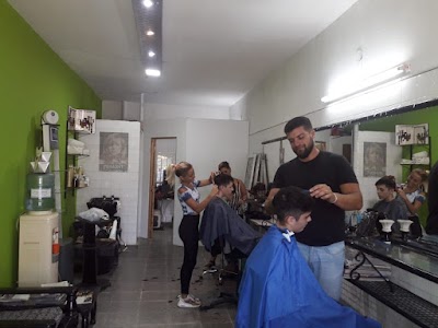 Charly's - Peluqueria Unisex