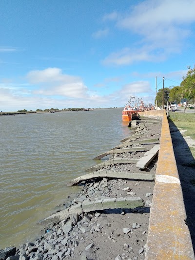 Paseo Costanera Río de Ajo