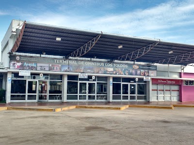 Bus station in Los Toldos