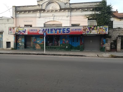 Vieytes Toy Store