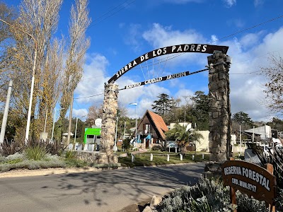 Arco de Sierra de los Padres