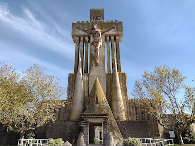 Cementerio de Laprida- Portal Cruz F. Salamone