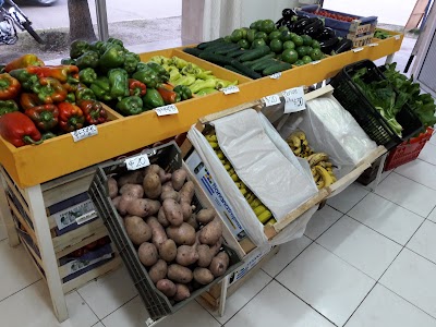 Verdulería "Frutas Y Verduras, La Mejor Calidad"