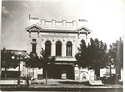 Teatro Argentino Julio César Gioscio