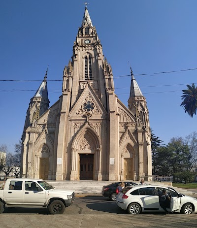 Catedral Basílica de Mercedes-Luján