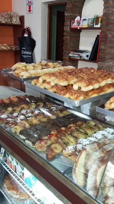 Panadería y Confitería Colonial