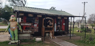 Cabañita de regionales y Los Alfajores De Manuelita