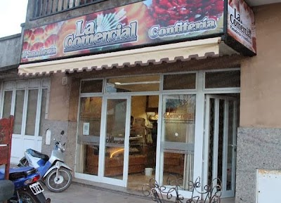 Panaderia & Confiteria "LA COMERCIAL"