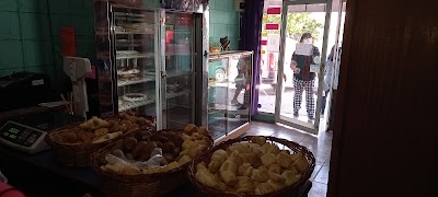 Panaderia-Confiteria C & C