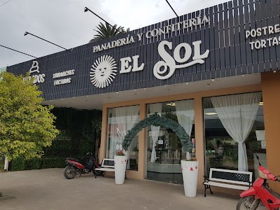 Panadería y Confitería El Sol Sarmiento