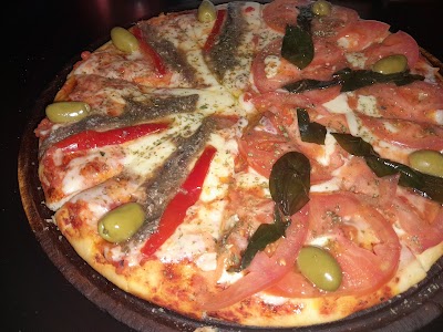 Pizzeria La Taberna De Don Jhonson