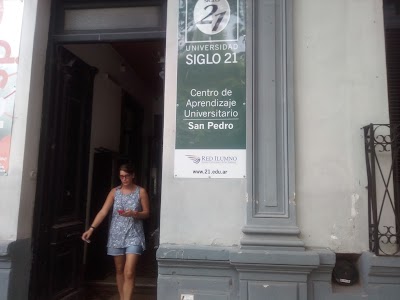 Universidad Siglo 21