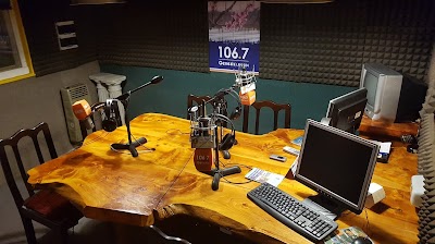 FM Genesis 106.7