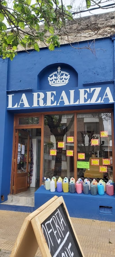 La Realeza Distribuidora