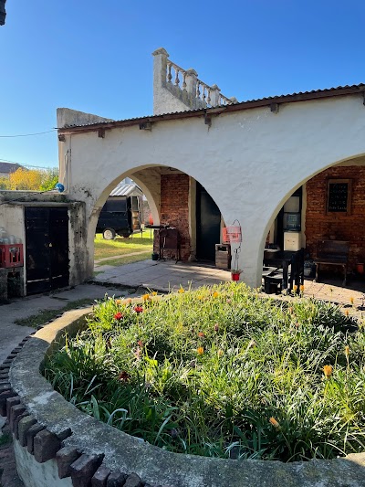 Hosteria Motoposada La Casona