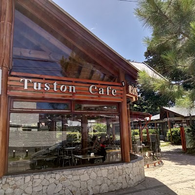 TUSTON CYBERCAFE