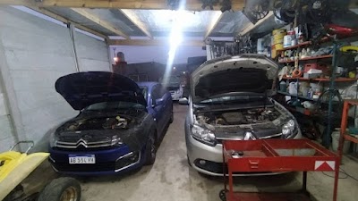 Mecanico especializado en Mercedez Benz,BMW y Audi,Mecanico en costa del este,mecanico en mar del tuyu