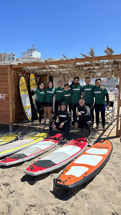 ESCUELA DE SURF LOMBOK