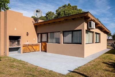 Medanos de Rosas, Casas de Playa