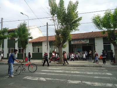 Escuela De Educación Primaria Nº 4 "Dr. Ricardo Gutiérrez"