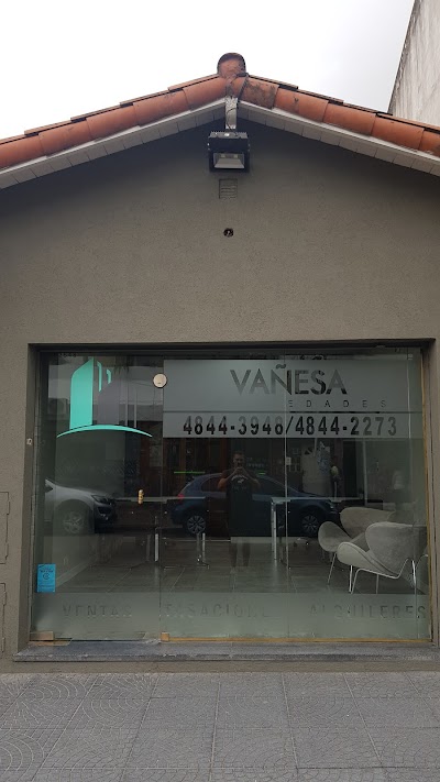 Vañesa Propiedades