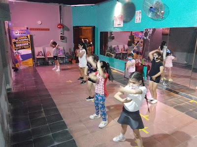 Academia de Danzas DRC