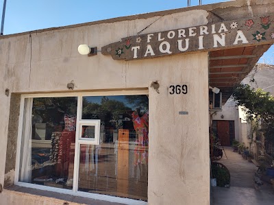 Tienda de Ropa y Florería "TAQUINA"