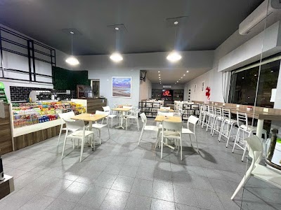 URQU CAFE & SHOP