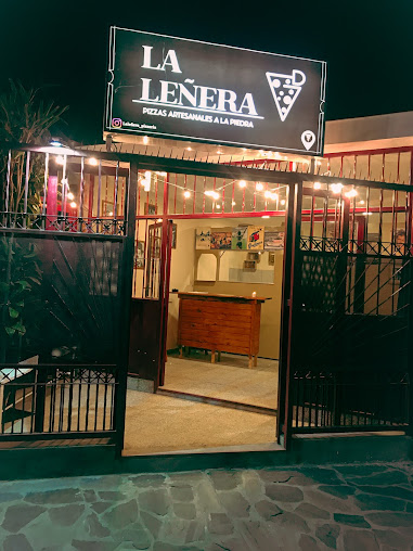 La leñera pizzería Pizzas Artesanales a la Piedra