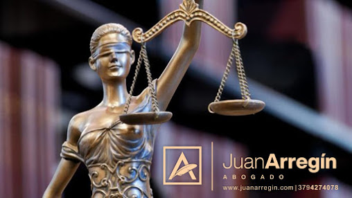 Juan Arregin abogado