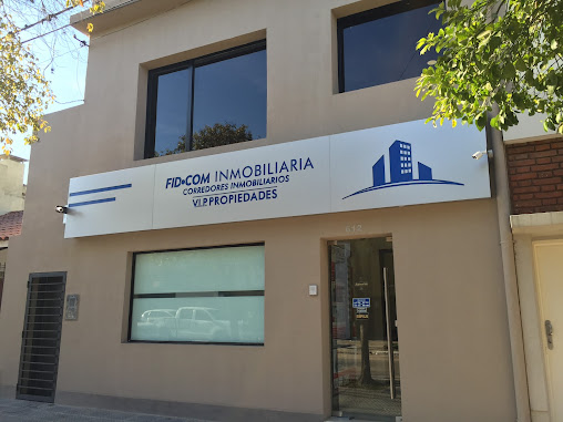 GAGO INMOBILIARIA . FID COM S.R.L.