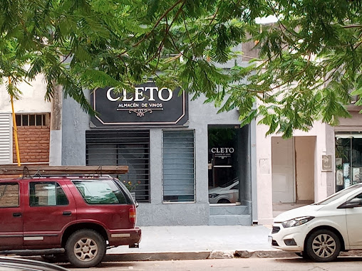 Cleto. Almacen de vinos.